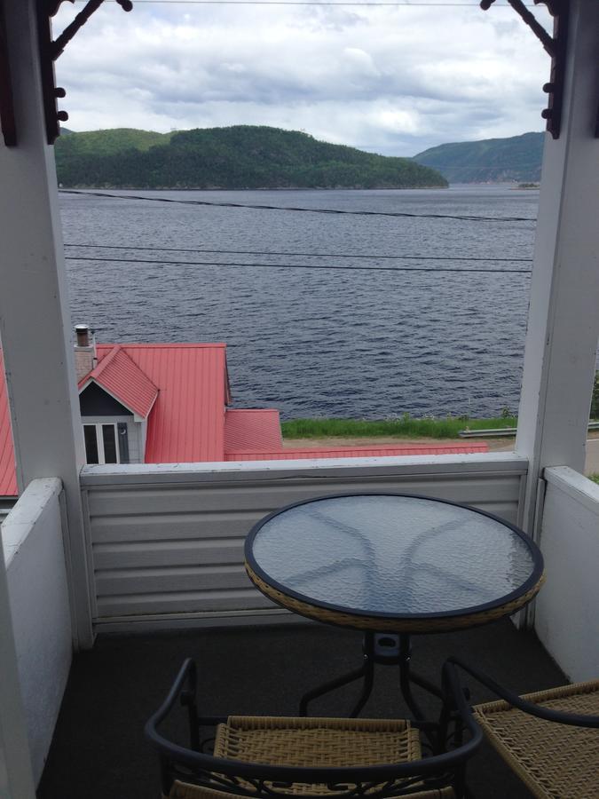 Auberge La Fjordelaise & La Rosalie LʼAnse-Saint-Jean Exteriér fotografie